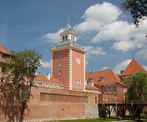   To miasto ma najładniejszy rynek w woj. warmińsko-mazurskim. Zobacz, co mówi AI
