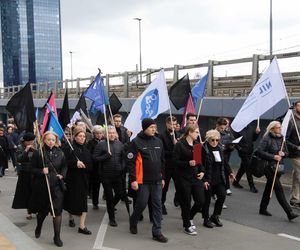   Razem przeciw przemocy. Medycy protestują w Warszawie