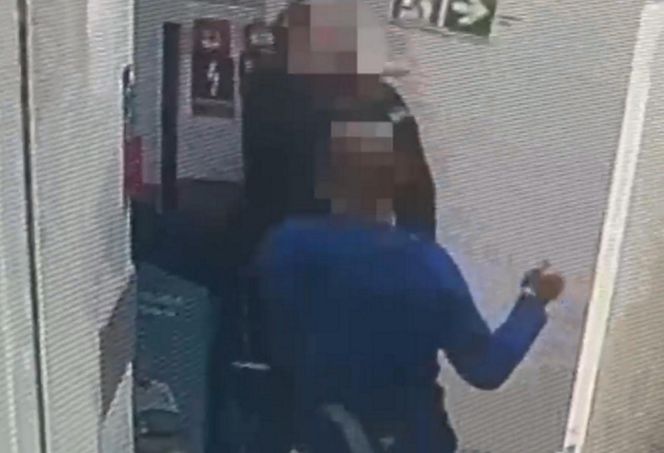 16-latek skatował ochroniarza za butelkę alkoholu! Szokujące nagranie