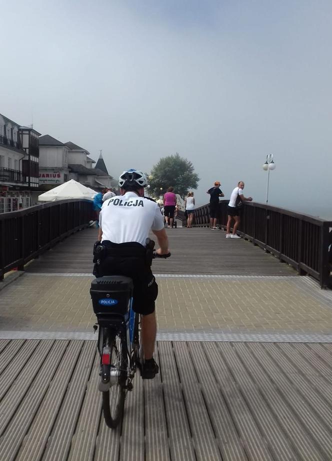 Policyjne patrole rowerowe pojawiły się w pasie nadmorskim