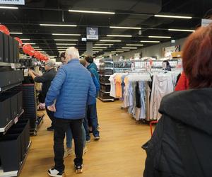 Tłumy na otwarciu Woolworth w Katowicach