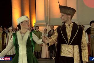 400 osob zatanczyli poloneza z okazji 17 wrzesnia