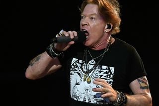 Sekrety zza kulis Guns N' Roses. Były menedżer wspomina słynny skandal z udziałem Axla Rose'a 