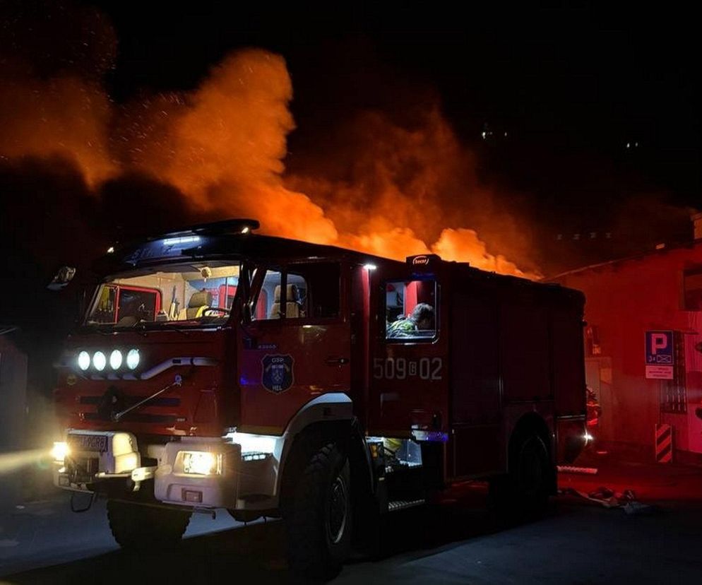 Strażacy stracili swój dom. Mieszkańcy ruszyli na pomoc. „Coś, czego nigdy nigdy nie chcieliśmy przeżyć”