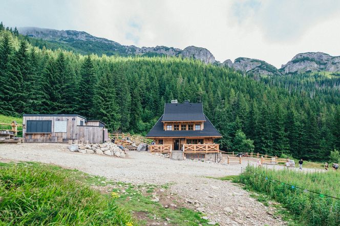 Schronisko PTTK na Hali Kondratowej