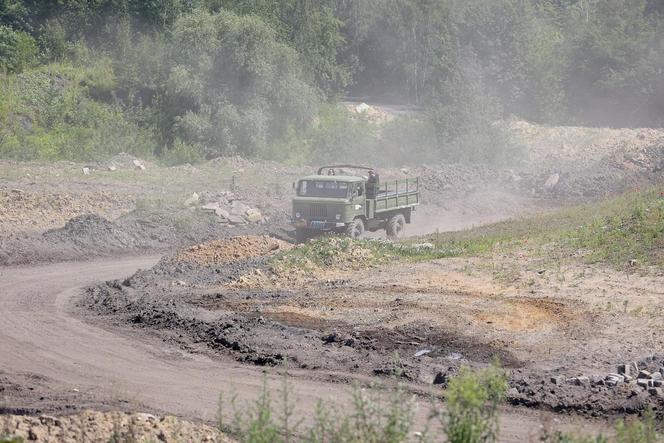 Śląskie Manewry 2024. Miłośnicy militariów spotkali się w Bytomiu