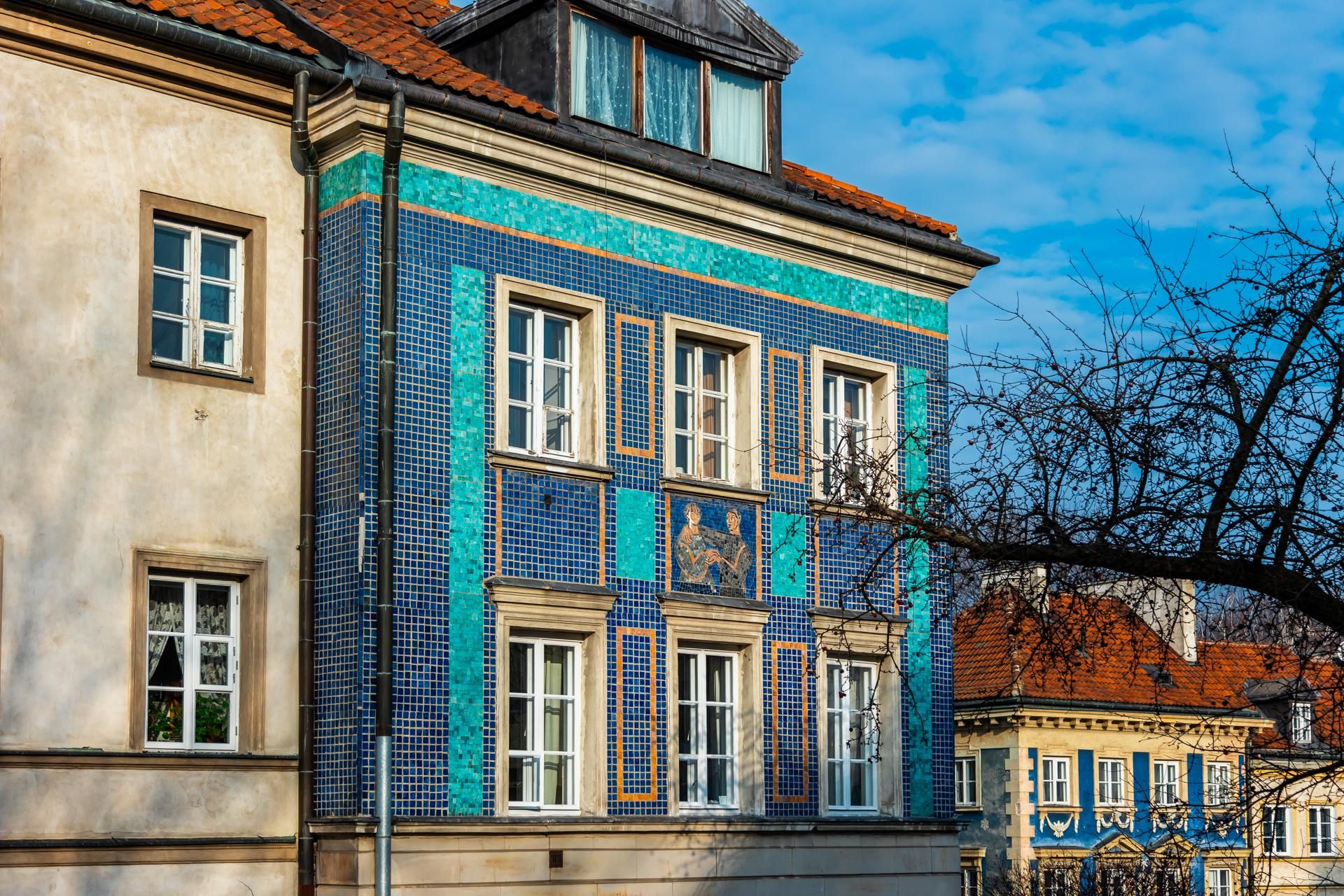 Mozaika na Mostowej 9a w Warszawie