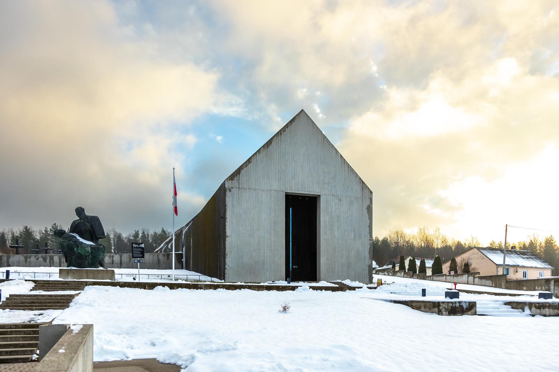 Mauzoleum Martyrologii Wsi Polskich w Michniowie