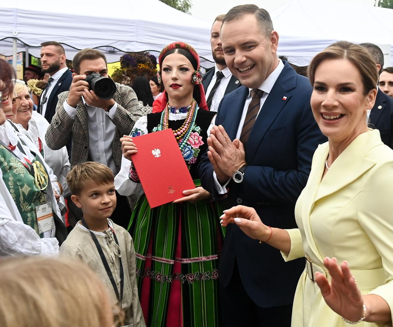 Wielkie święto w Pałacu! Para prezydencka na dożynkach i nowe obietnice dla rolników