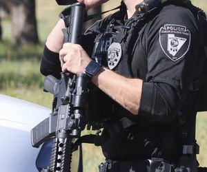 Podłożył ogień, a gdy strażacy go gasili, zamordował ich! Celowe działanie. Przerażający mord!