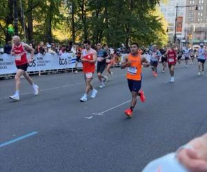 Katarzyna cichopek dopinguje męża na Maratonie Nowojorskim