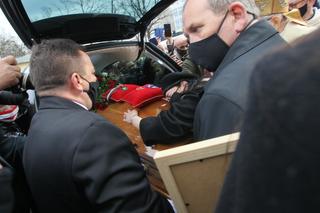 EWa Krawczyk na pogrzebie męża Krzysztofa Krawczyka