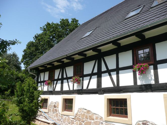 Remont domu szachulcowego w Płóczkach Górnych (Dolny Śląsk)