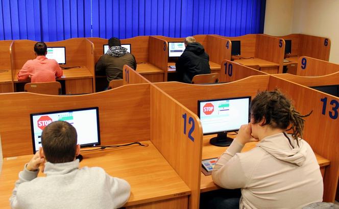 Aż 30 proc. więcej chętnych na prawo jazdy! Kursanci chcą zdążyć przed zmianami