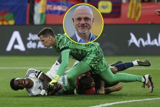 Wojciech Kowalewski o przyszłości Szczęsnego w Barcelonie. Chodzi o powrót Ter Stegena