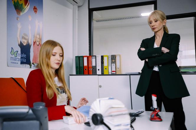 Na Wspólnej odc. 3444. Elżbieta (Paulina Chapko), Ewa (Ewa Gawryluk)