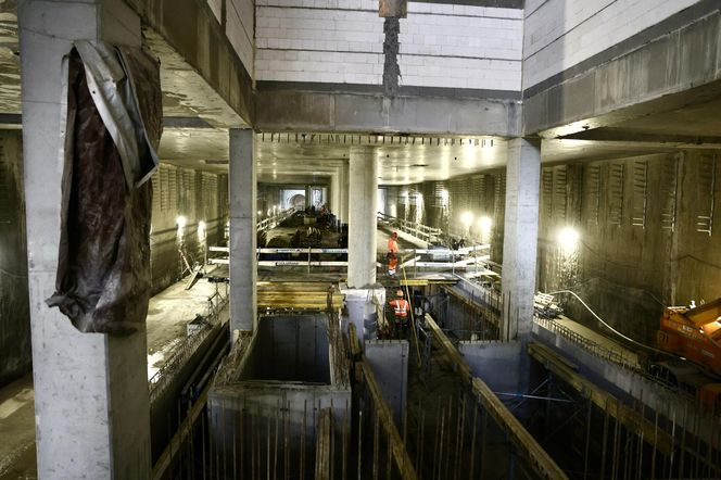 Ekipa „Super Expresu” na budowie ostatniego odcinka linii metra M2. Pod Bemowem praca wre