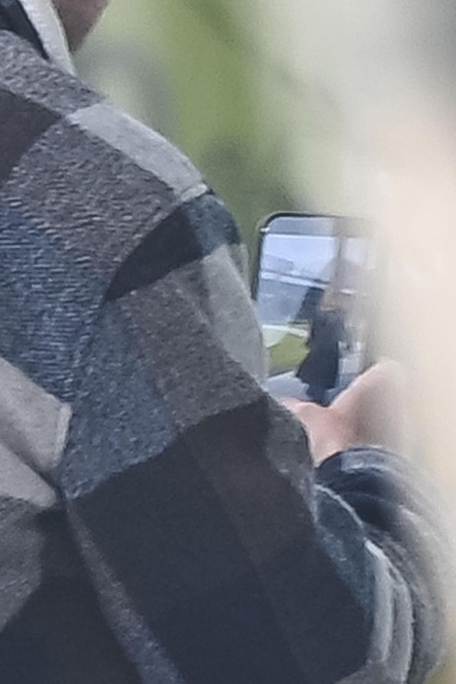 Agnieszka Kaczorowska siedzi i pachnie, a Rogacewicz wynosi śmieci i je kanapke poza autem... Fajna para?