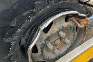 Holował samochód bez opony. Policjanci nie mogli uwierzyć w to, co zobaczyli