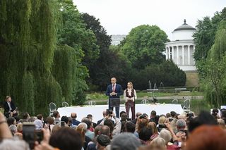 Marta Nawrocka na Narodowym Czytaniu