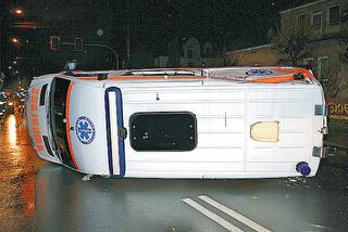 Sędziszów Małopolski. Staranowana karetka pogotowia