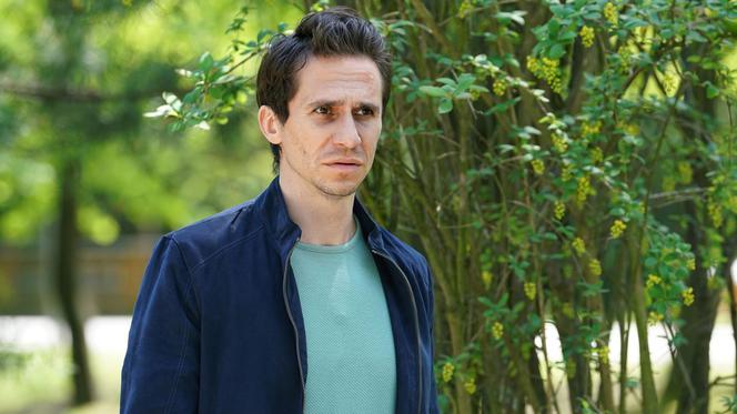 Barwy szczęścia, odcinek 1747: Adrian zawieszony za zabicie pacjentki