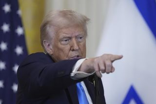 Szokująca zapowiedź Trumpa. Chce przejąć strefę Gazy i zrównać ją z ziemią