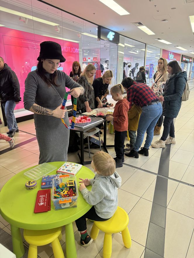 WOŚP w Olsztynie. Moc atrakcji w Centrum Handlowym Aura. Zobacz zdjęcia!