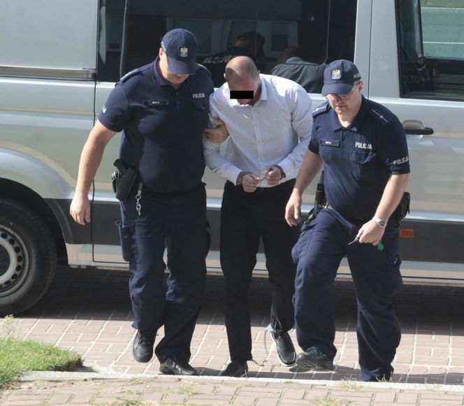 Były minister PiS Adam Niedzielski brutalnie zaatakowany. Sprawcy usłyszeli zarzuty i się tłumaczą