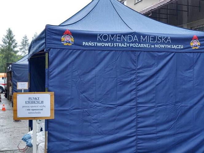 Koronawirus. W Nowym Sączu działa punkt poboru wymazów. Ruszyły badania przesiewowe