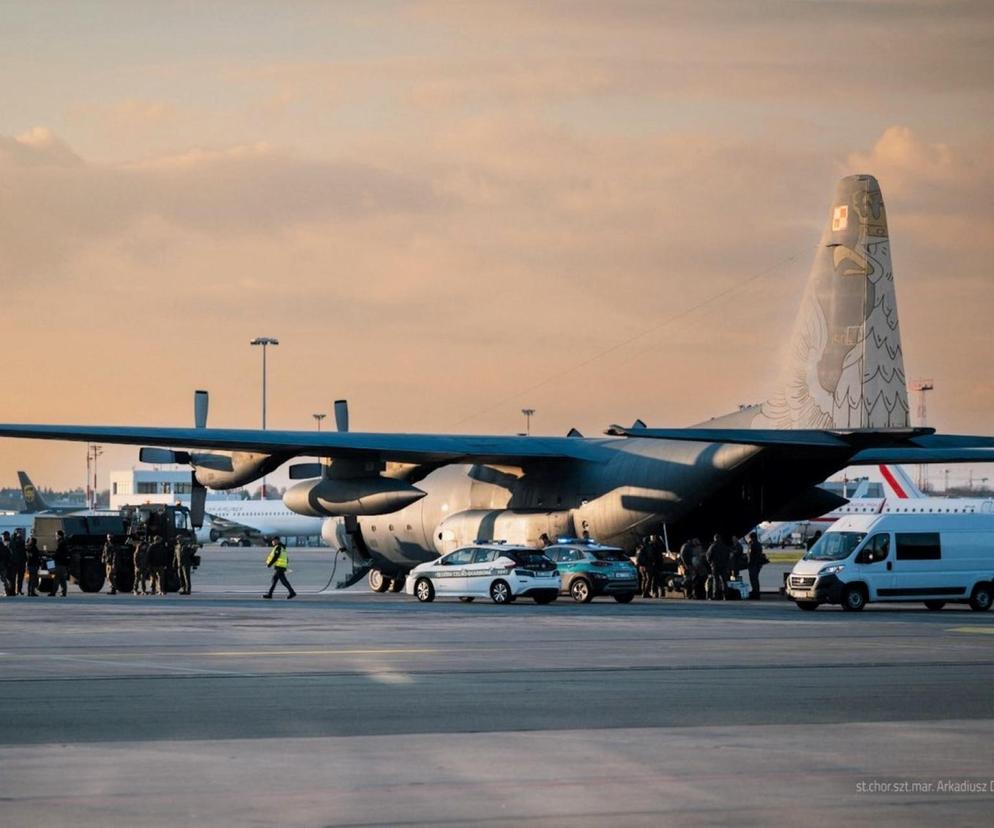 Powrót polakow ze Strefy Gazy C-130 Hercules