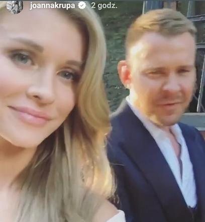Joanna Krupa na wieczornym bankiecie