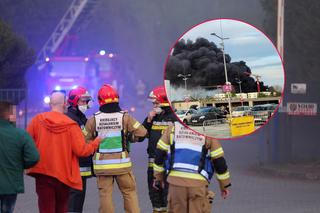 Gigantyczny pożar magazynu w Katowicach. Nad miastem unoszą się gęste kłęby dymu