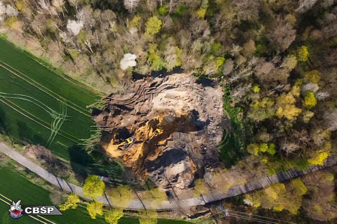 Zwłoki były zakopane 6 metrów pod ziemią. Do akcji ruszyli „łowcy cieni”