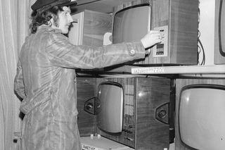 QUIZ PRL. Czy pamiętasz te gadżety? Wyzwanie dla tych, którzy dorastali w PRL