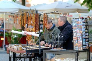 Tradycyjne pamiątki i dania z regionu? Nie dajcie się naciągnąć na chińskie podróbki i mrożonki!