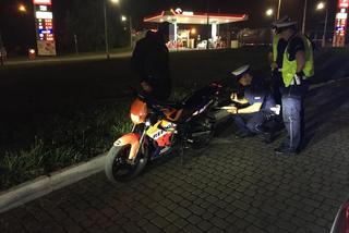 Lubelskie: 22-latek bawił się w BMW po ciszy nocnej. Policjanci kazali mu wywieźć auto na lawecie