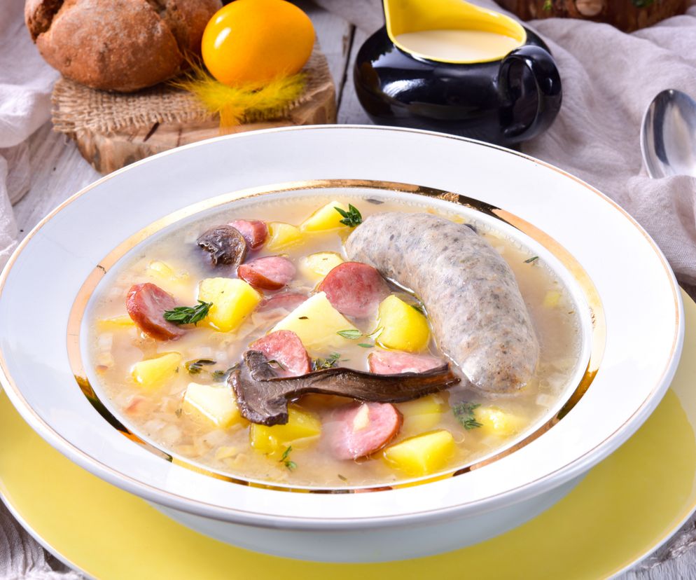 Aromatyczny żurek grzybowy - tradycyjna polska zupa