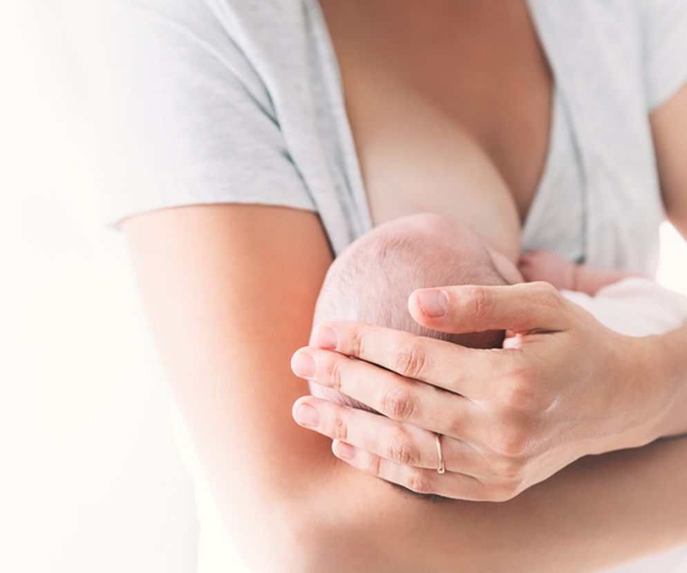 Polaktacyjny zanik piersi - kiedy i dlaczego do niego dochodzi?