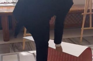 Grzegorz Braun pojawił się w Sejmie. Wpadł w furię i zdemolował wystawę!