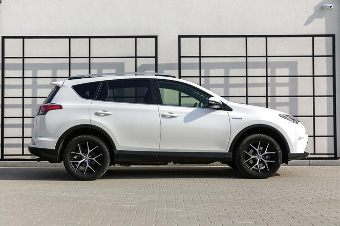 Toyota RAV4 Hybrid E-Four