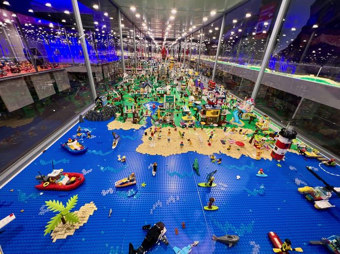 Miliony klocków Lego w Sky Towerze. Trwa budowa, wkrótce otwarcie wystawy 