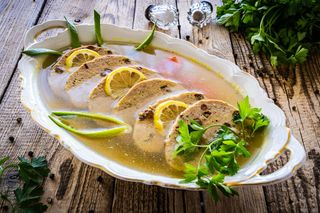 Schab w galarecie. Klasyczne polskie danie nie tylko od święta