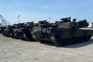 Wielka dostawa czołgów Abrams i wozów Hercules. Ponad 50 amerykańskich pojazdów dotarło do Polski