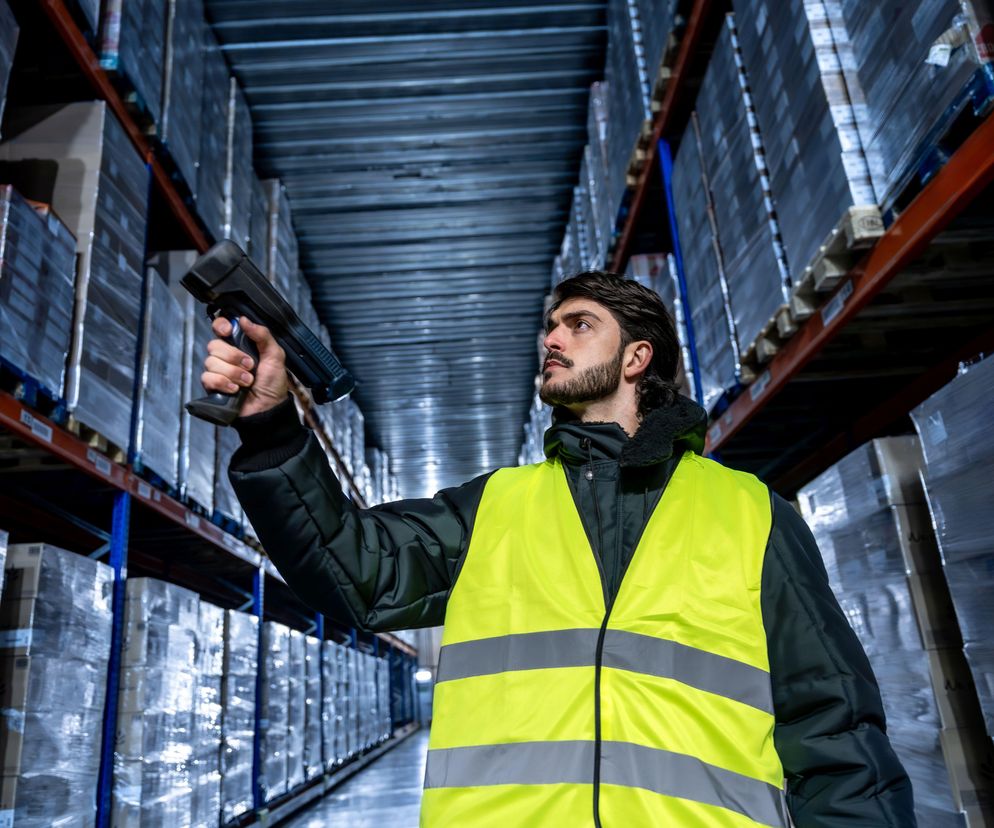 Technologie, które zmieniają magazyny – automatyzacja i cyfryzacja procesów kompletacji zamówień