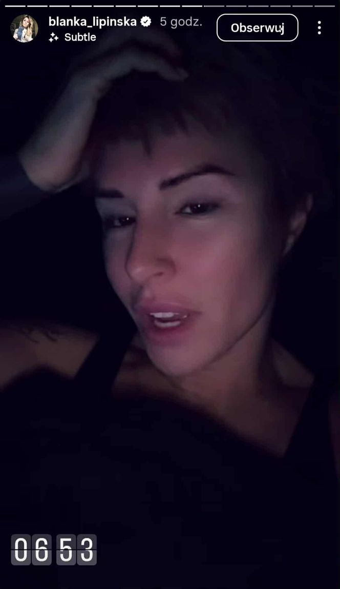 Odmieniona Blanka Lipińska prezentuje trwałą. W nowej fryzurze czuje się świetnie