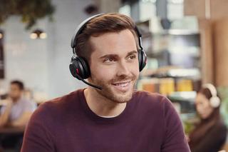 Jabra Evolve2 65 Recenzja — Słuchawki biurowe z niesamowicie dobrą jakością dźwięku