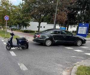Zderzenie osobówki z motorowerem na ul. Poniatowskiego w Siedlcach
