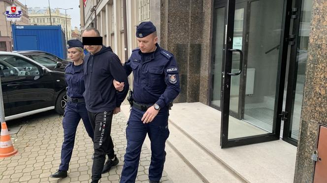 Rodzinny biznes z nierządu rozbity przez policjantów