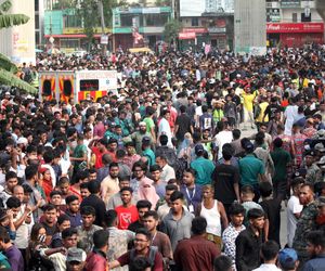 Samolot spadł na szkołę! Dziesiątki zabitych, 170 rannych